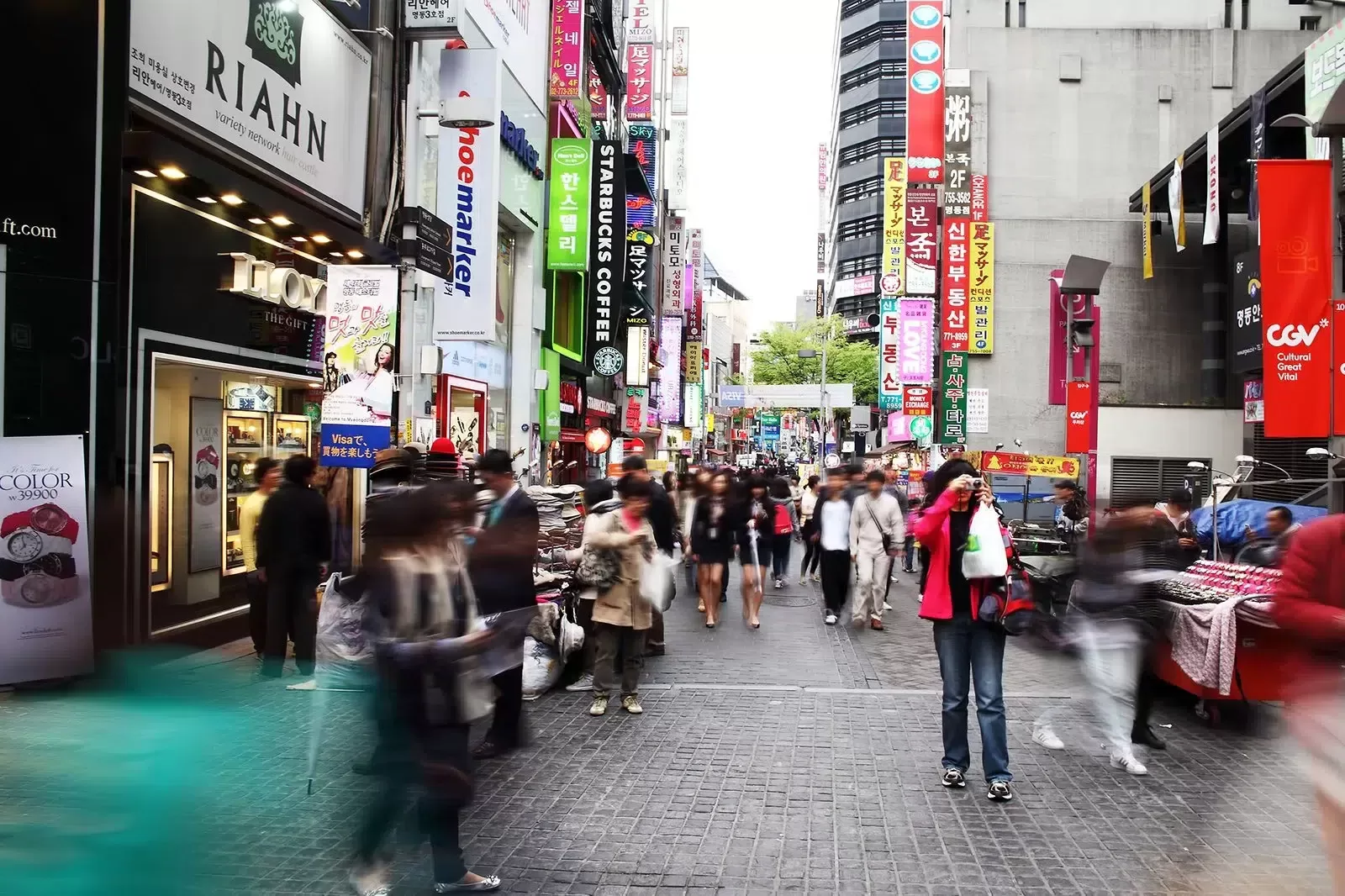 Seoul-Expensive-Street