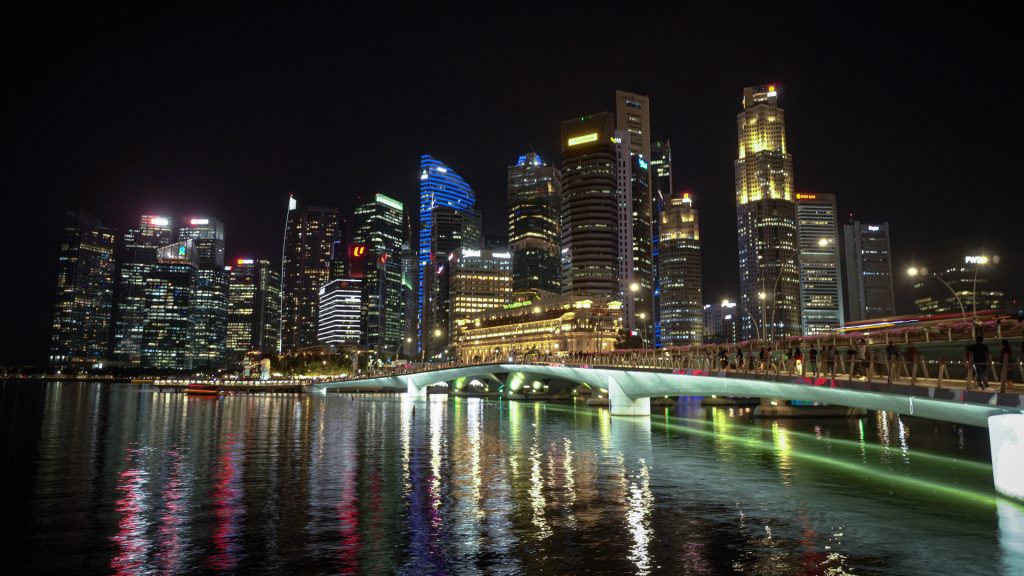 Singapore to buy gold